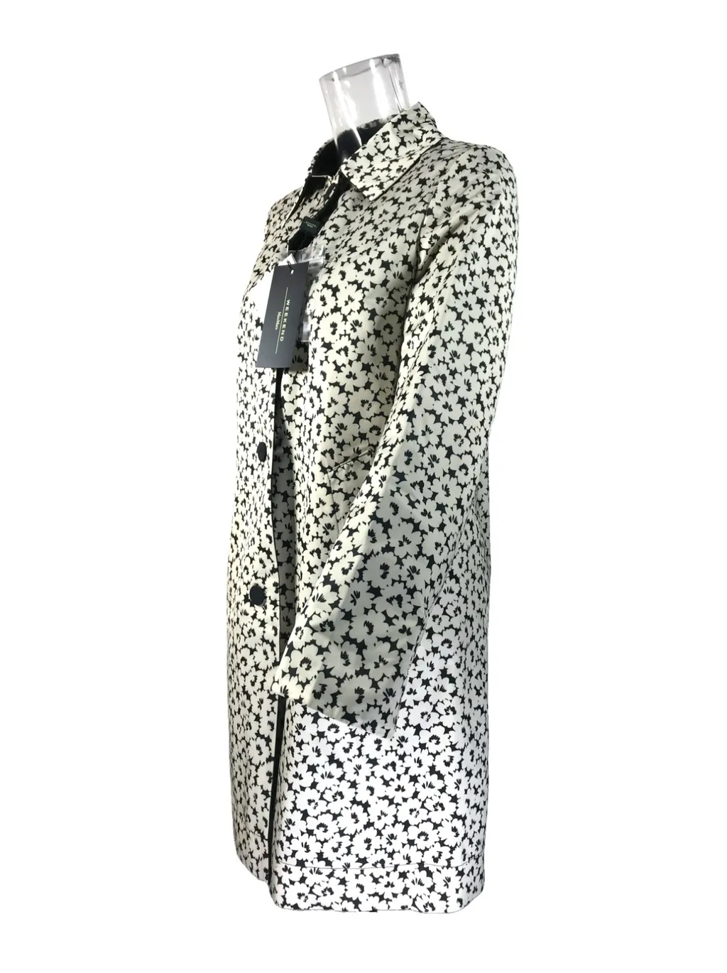Long-Sleeved Windbreaker