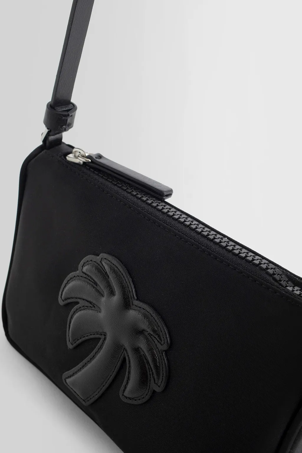 Palm Angels Logo-Embossed Zipped Pouch