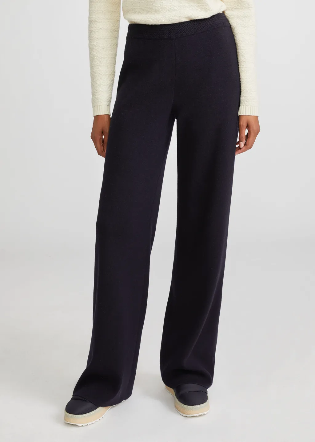 Wide-Legged Casual Pants
