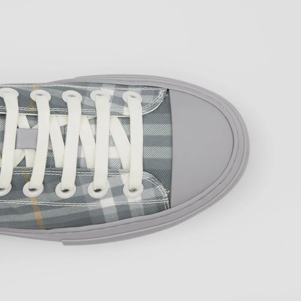 Vintage Check Low-Top Sneakers