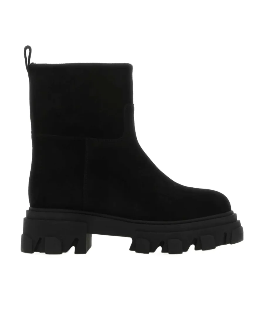 Round-Headed Ankle Boots
