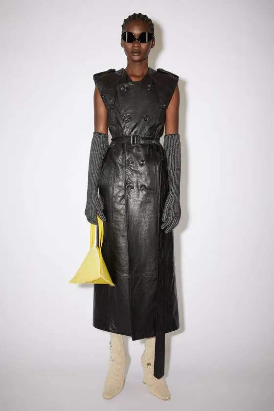 Sleeveless Double-Breasted Coat
