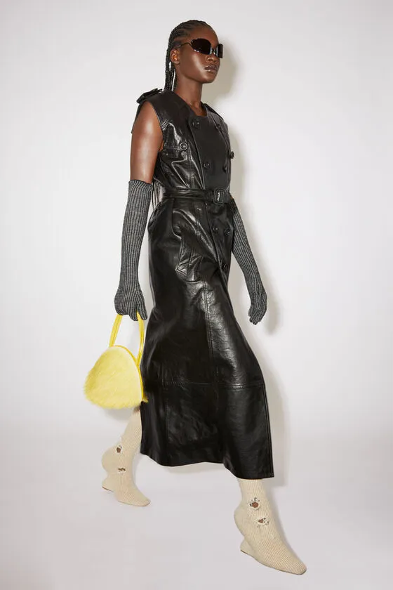 Sleeveless Double-Breasted Coat