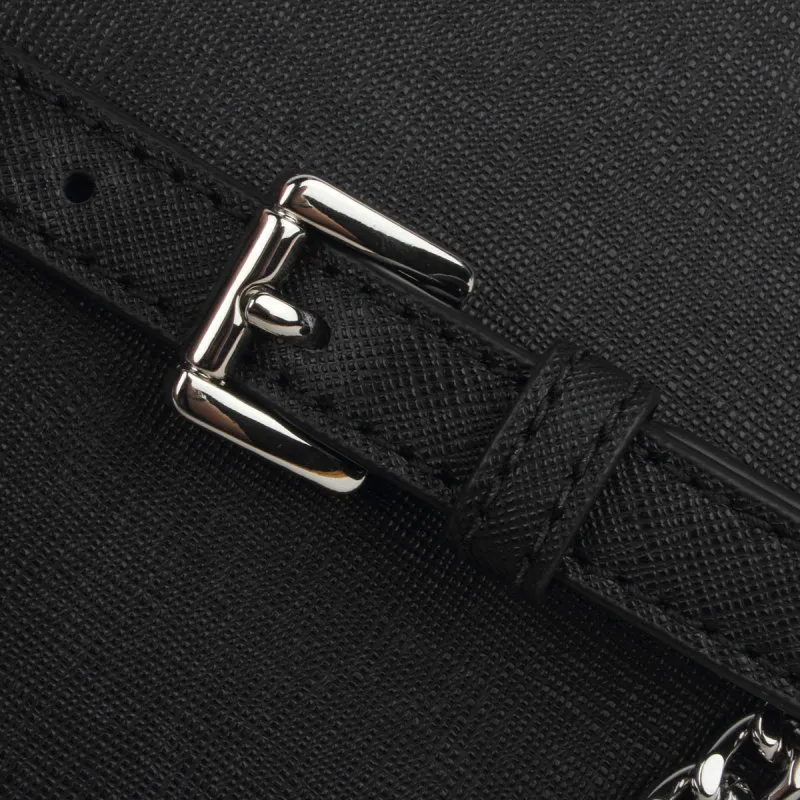 Jet Set Travel Medium Shoulder Bag