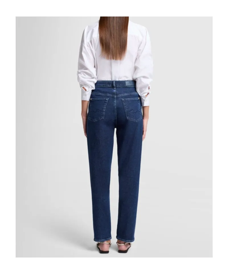 Belt-Loop Jeans