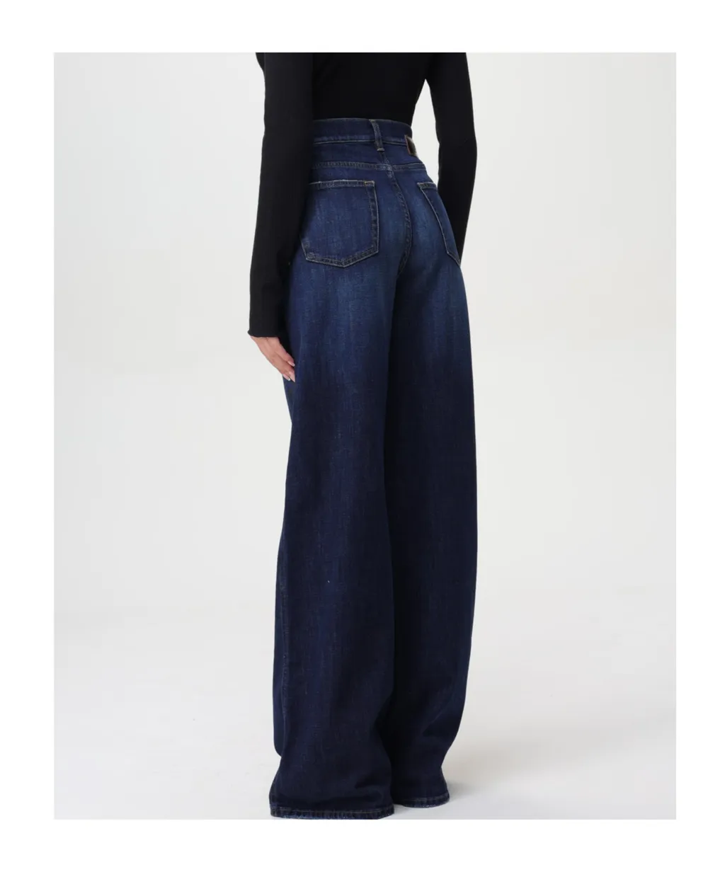 Wide-Leg Jeans