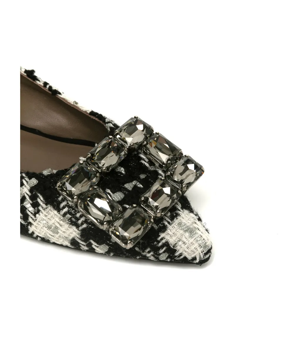Nusa Checked Flats