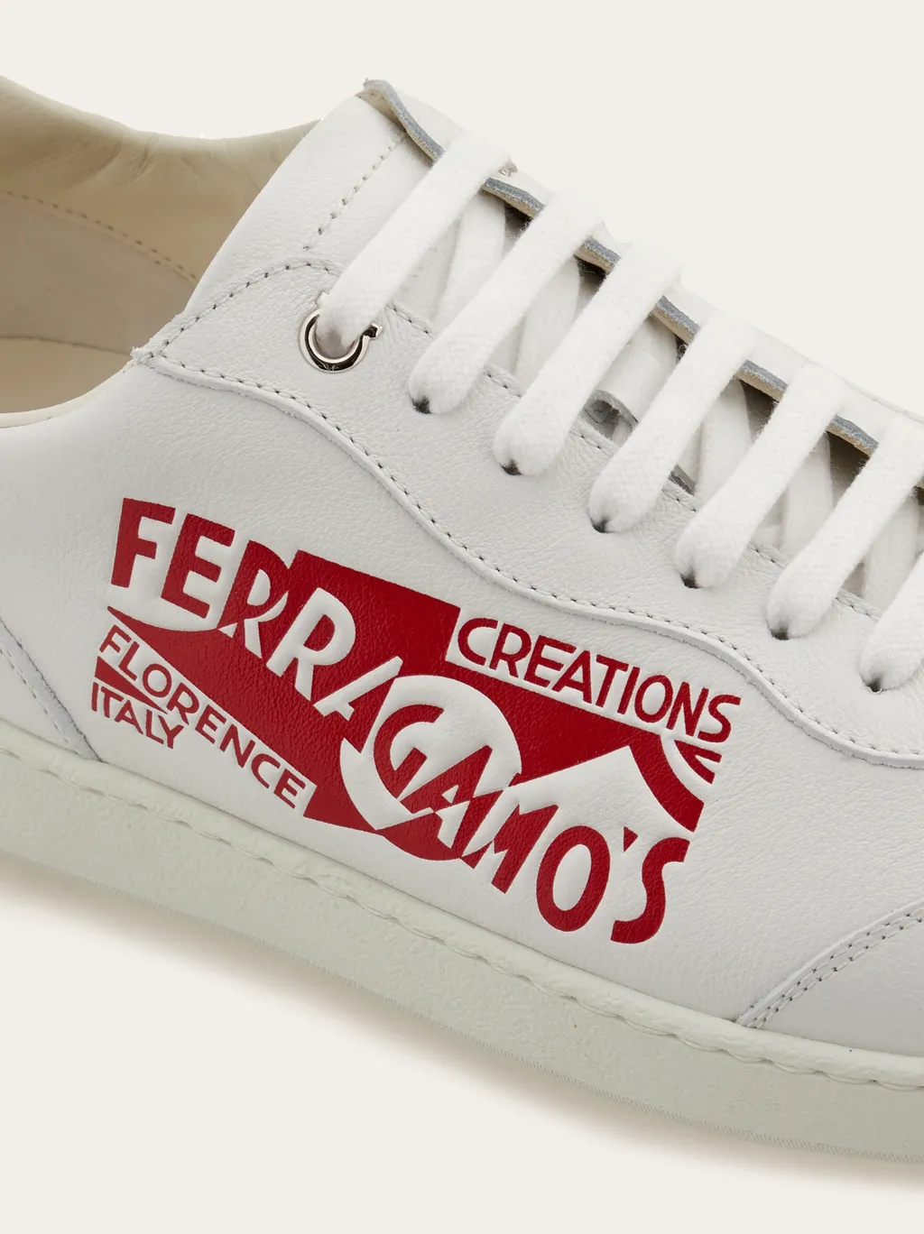 Logo-Lacing Low-Cut Casual Shoes
