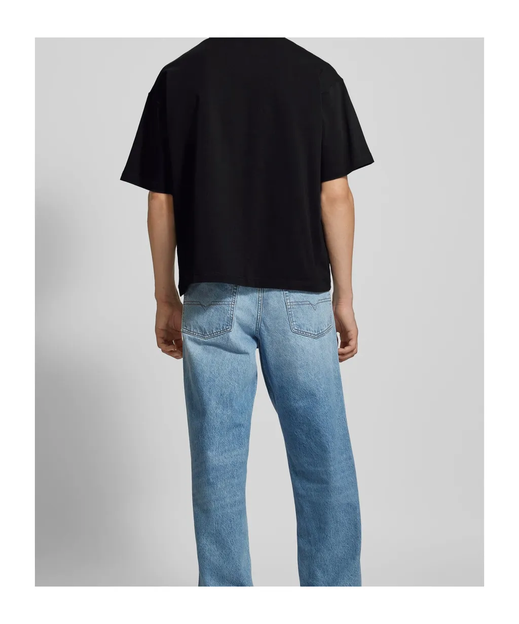 Short-Sleeved T-Shirt