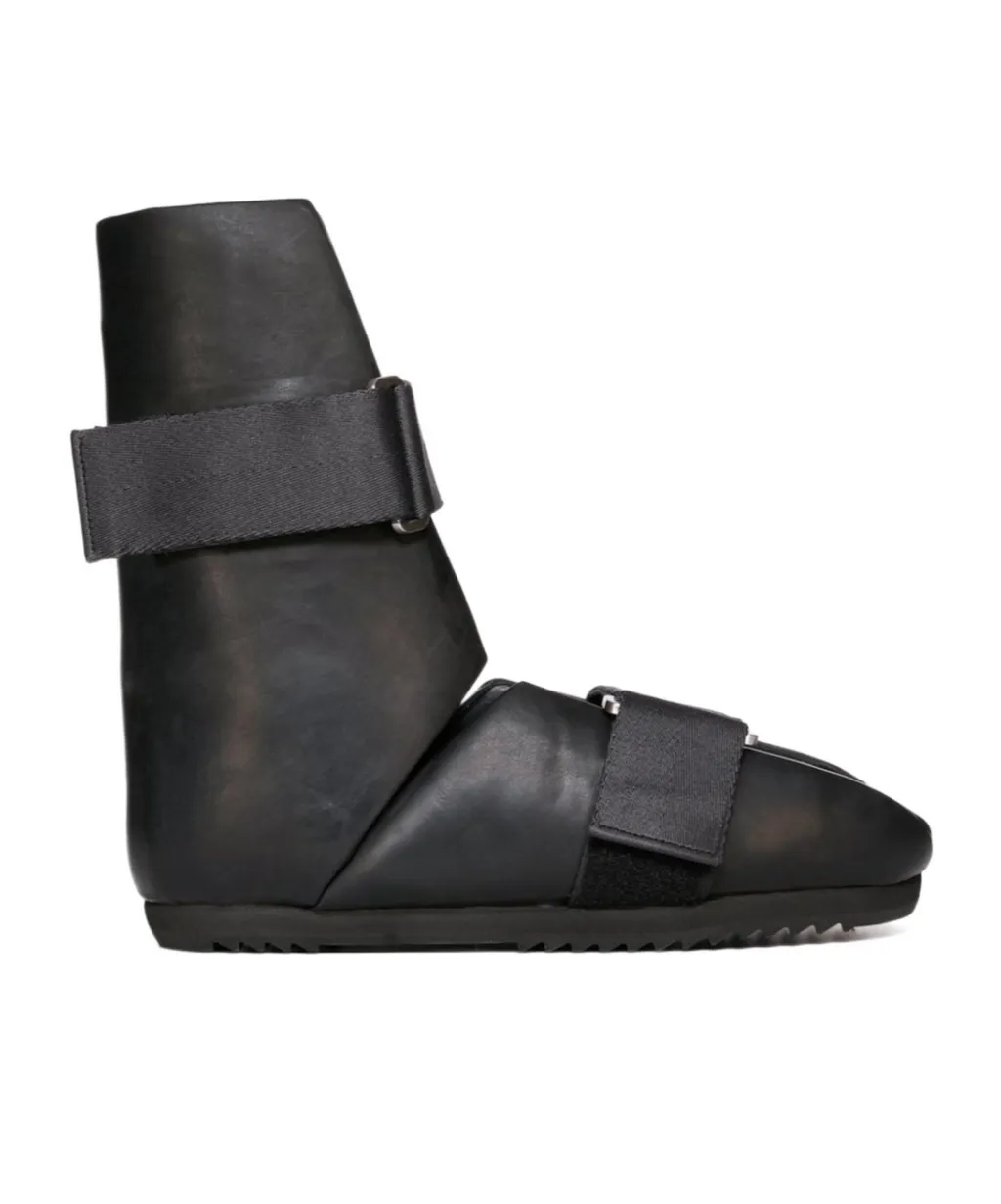 Splint Open-Toe Leather Boots