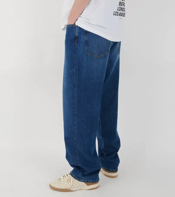 Belt-Loop Jeans