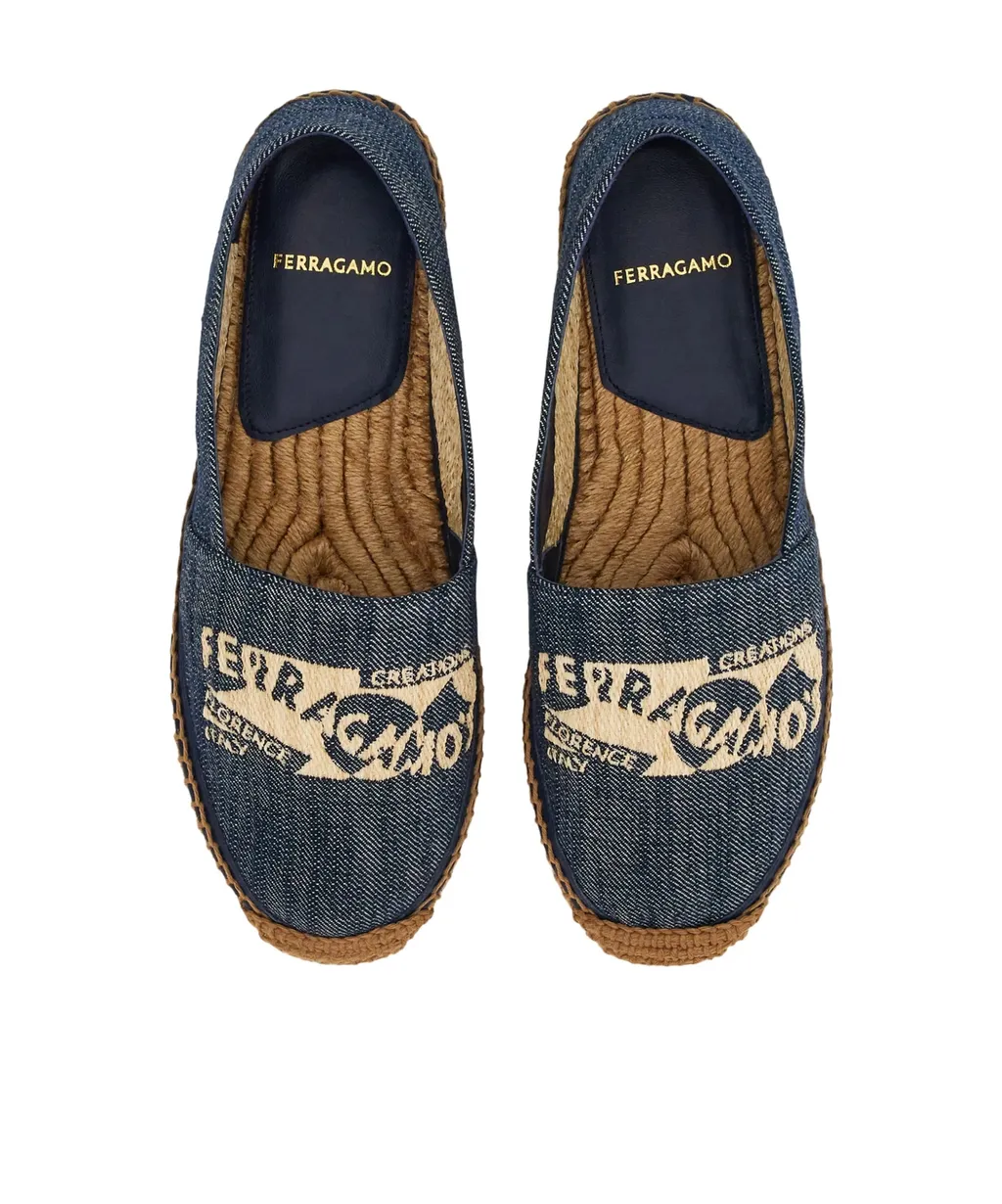 Logo Pattern Low-Cut Casual Shoes
