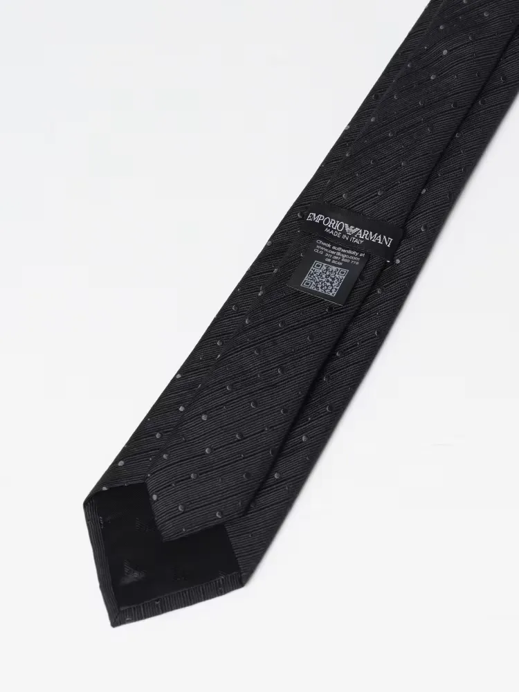 Pointed Tie