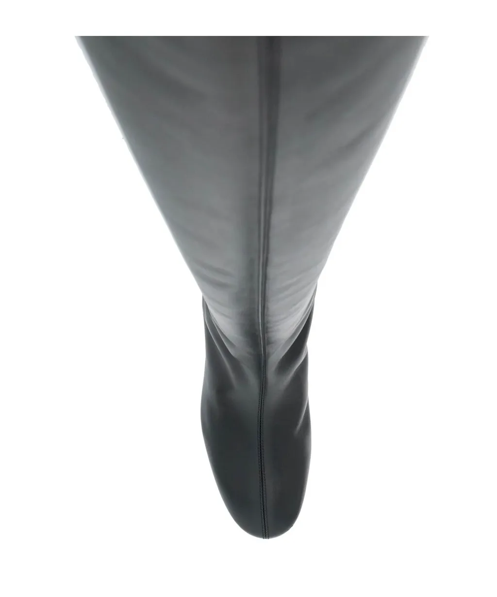 Round-Head Boots
