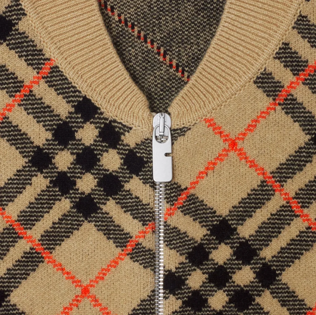 Burberry Checked Knitted Zip-Up Cardigan