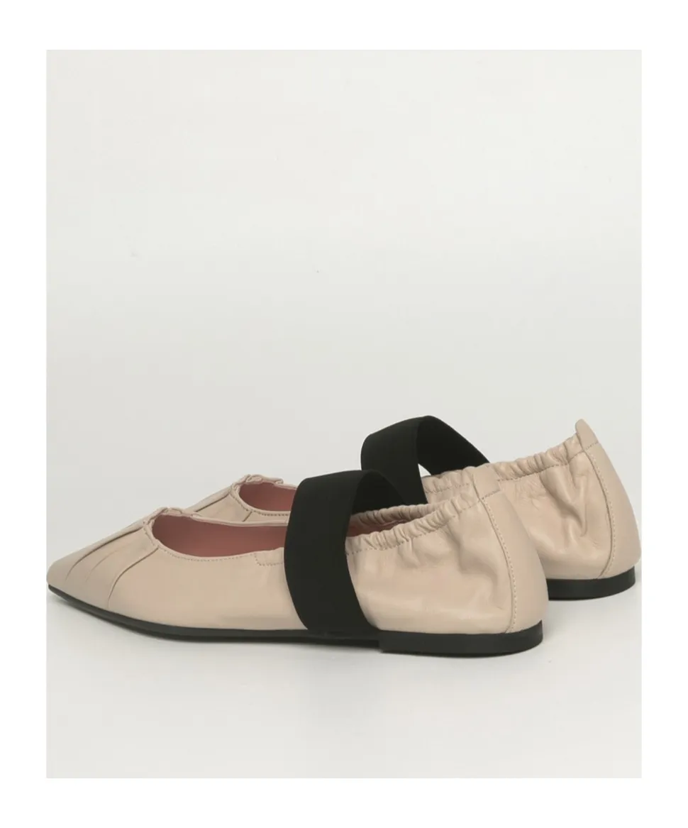Pleated Pointed Flats