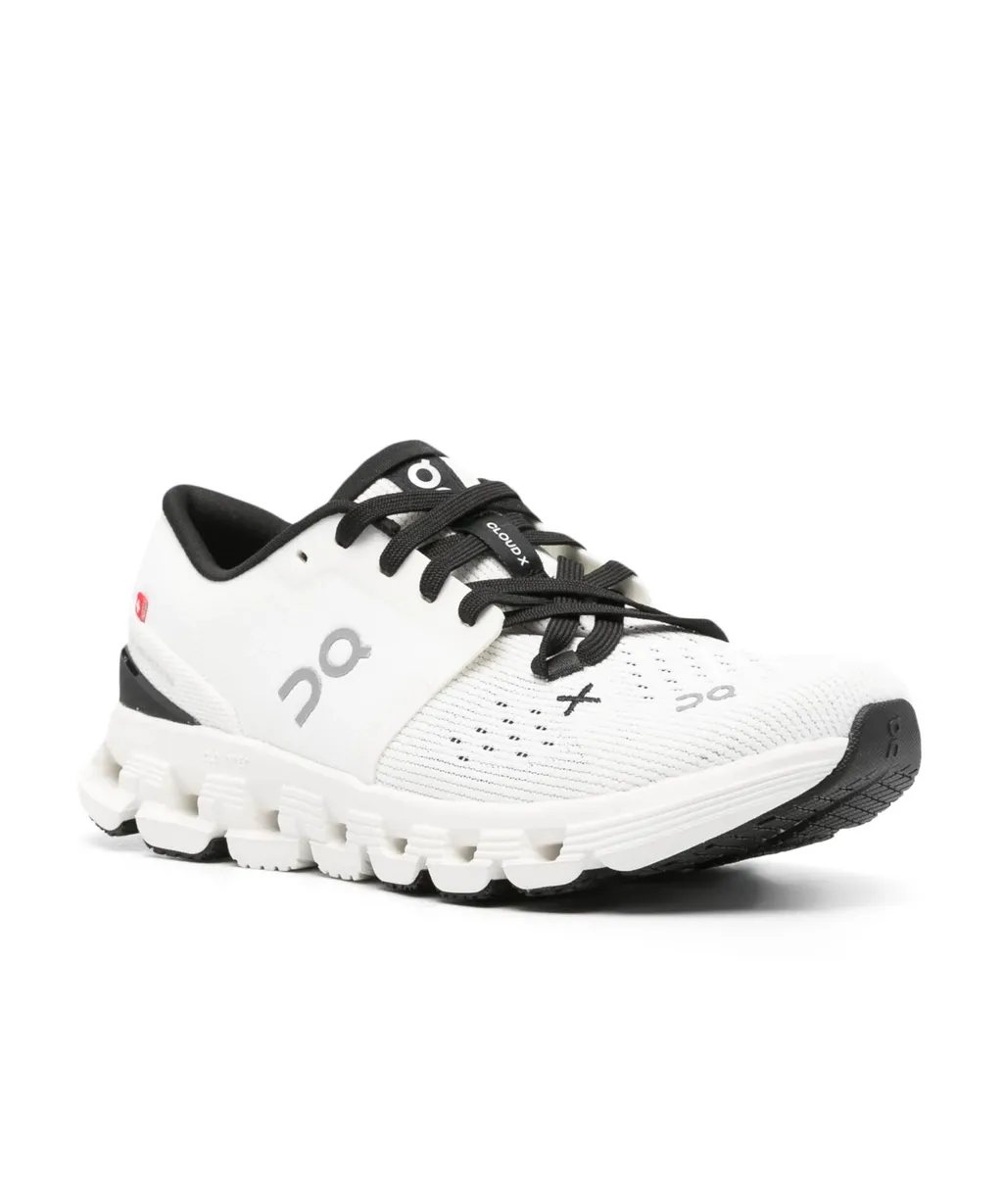 Cloud X 4 Sneakers