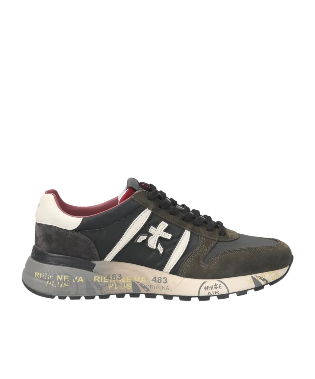 Logo Sneakers