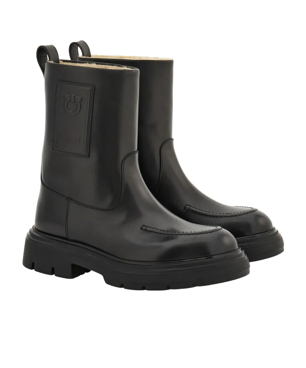 Hug Boots