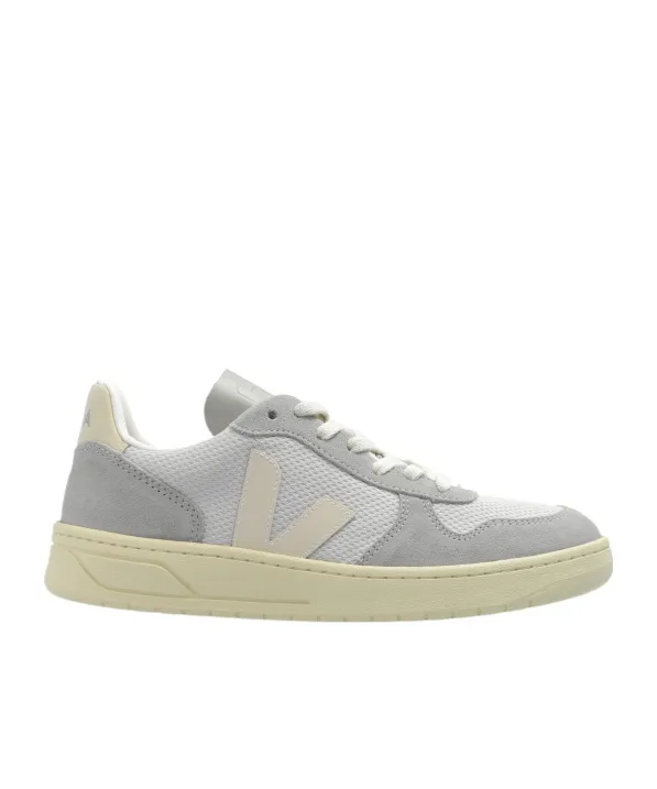 Veja V10 Panelled Low-Top Sneakers