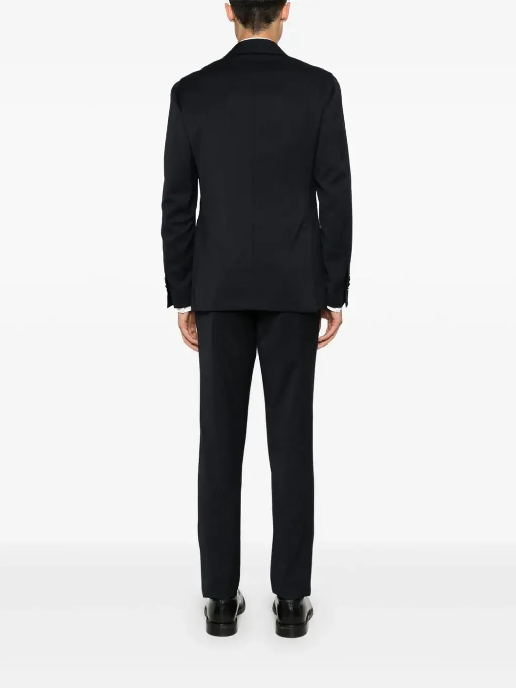 Long-Sleeved Suit