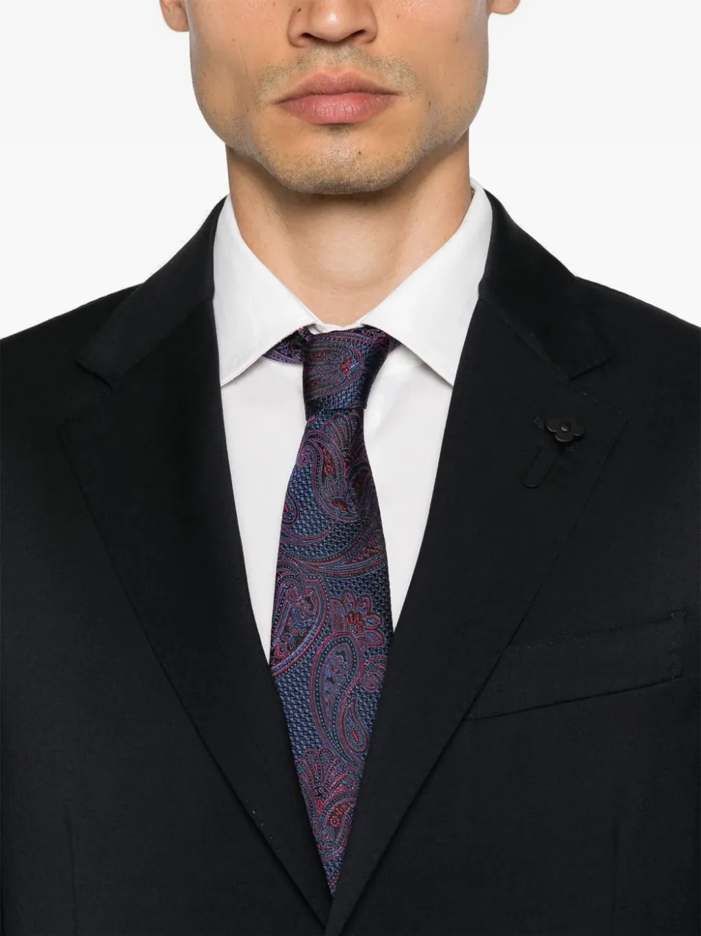 Long-Sleeved Suit