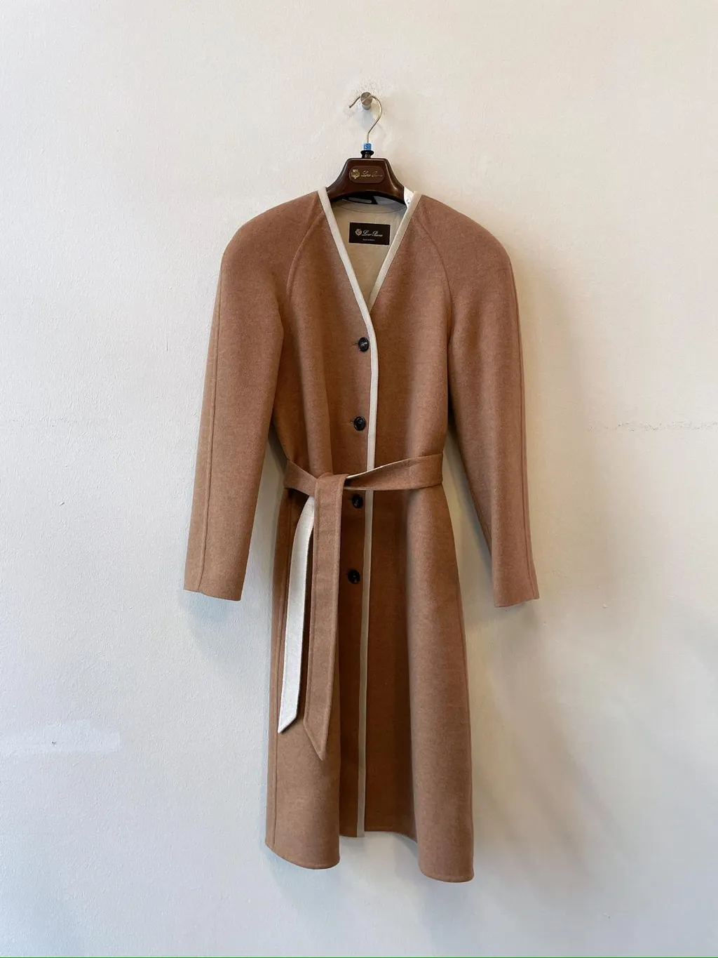 Long-Sleeved Cashmere Coat