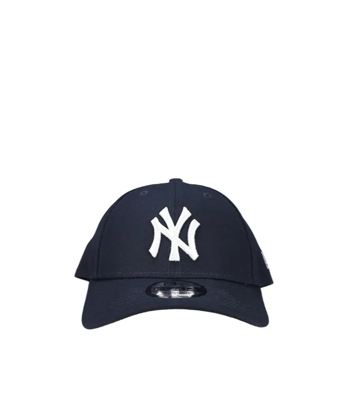 Contrasting Logo Hat