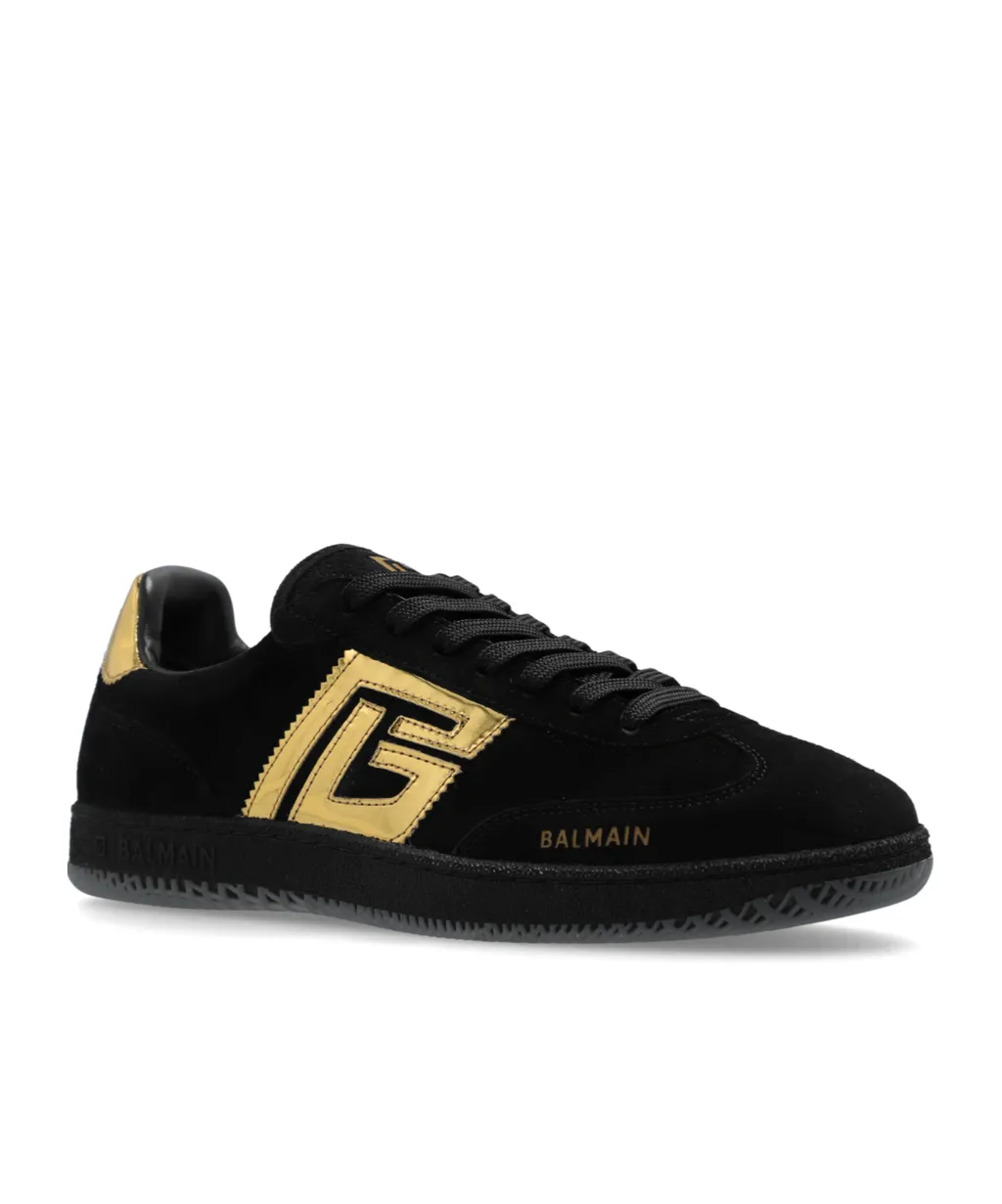 Lace-Up Low-Cut Sneakers