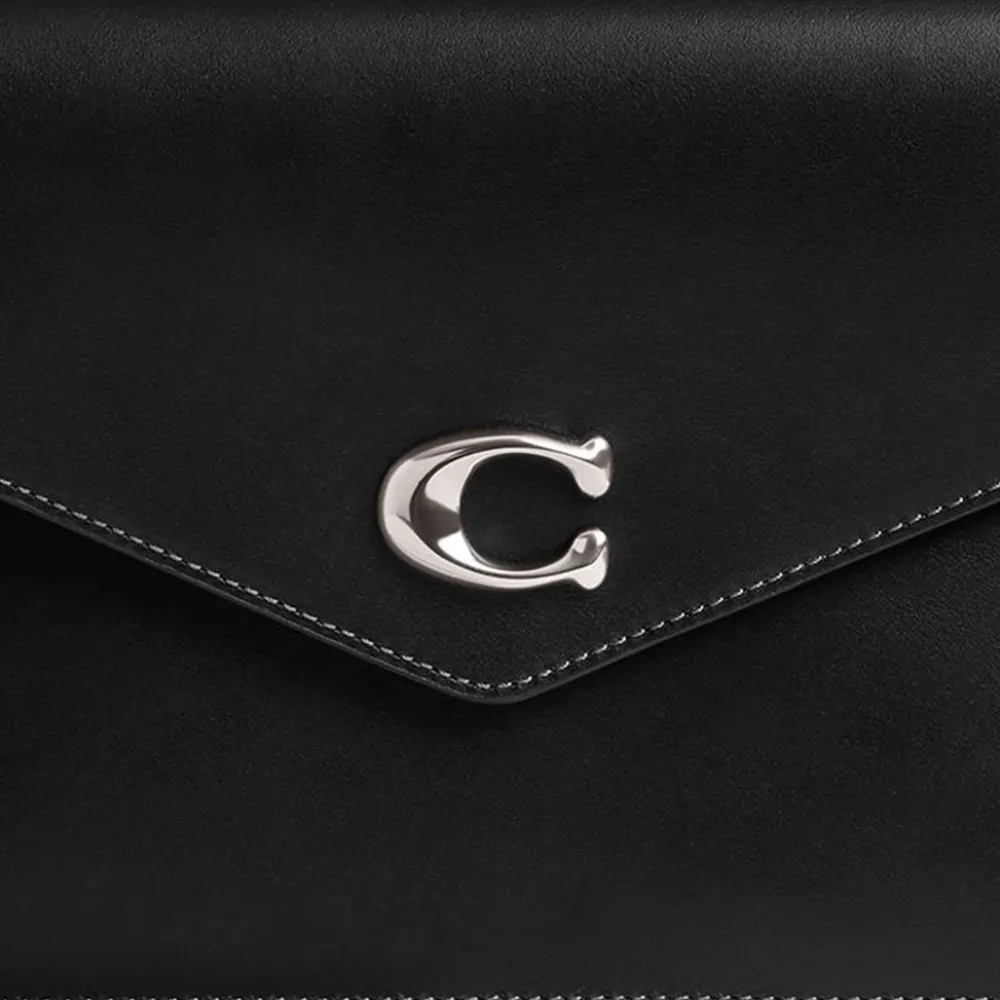 Essential Chain Shoulder Strap Clutch