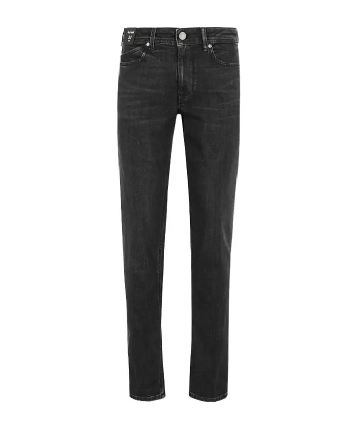 Belt-Loop Jeans
