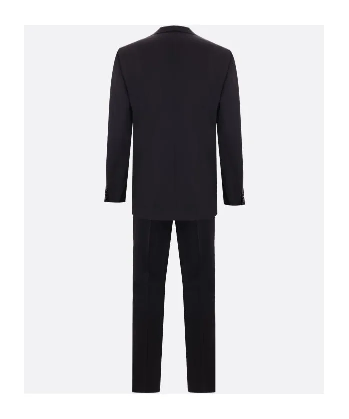 Long-Sleeved Suit