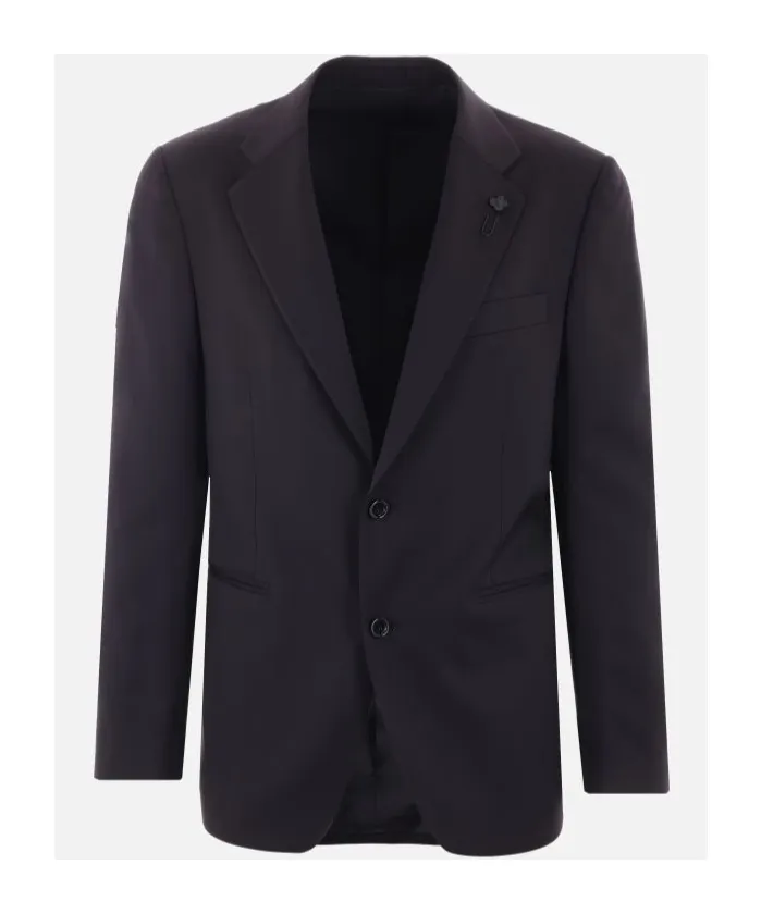 Long-Sleeved Suit
