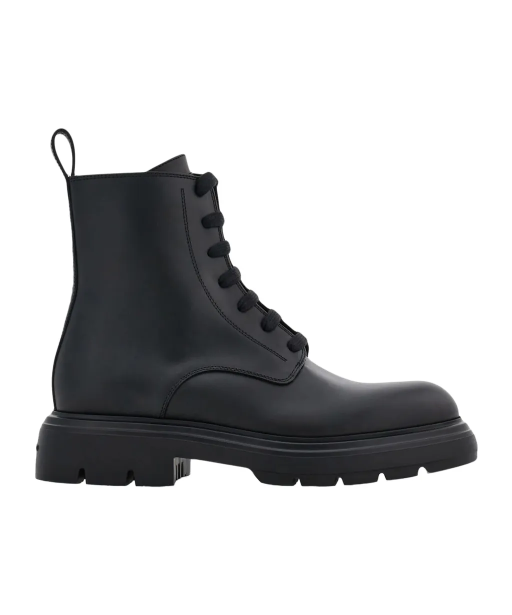 Short Boots With Lace On The Front