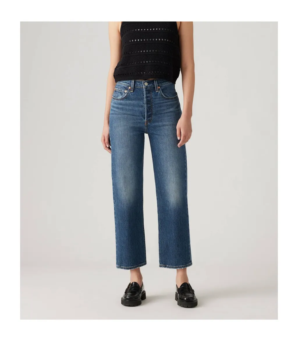Belt-Loop Jeans
