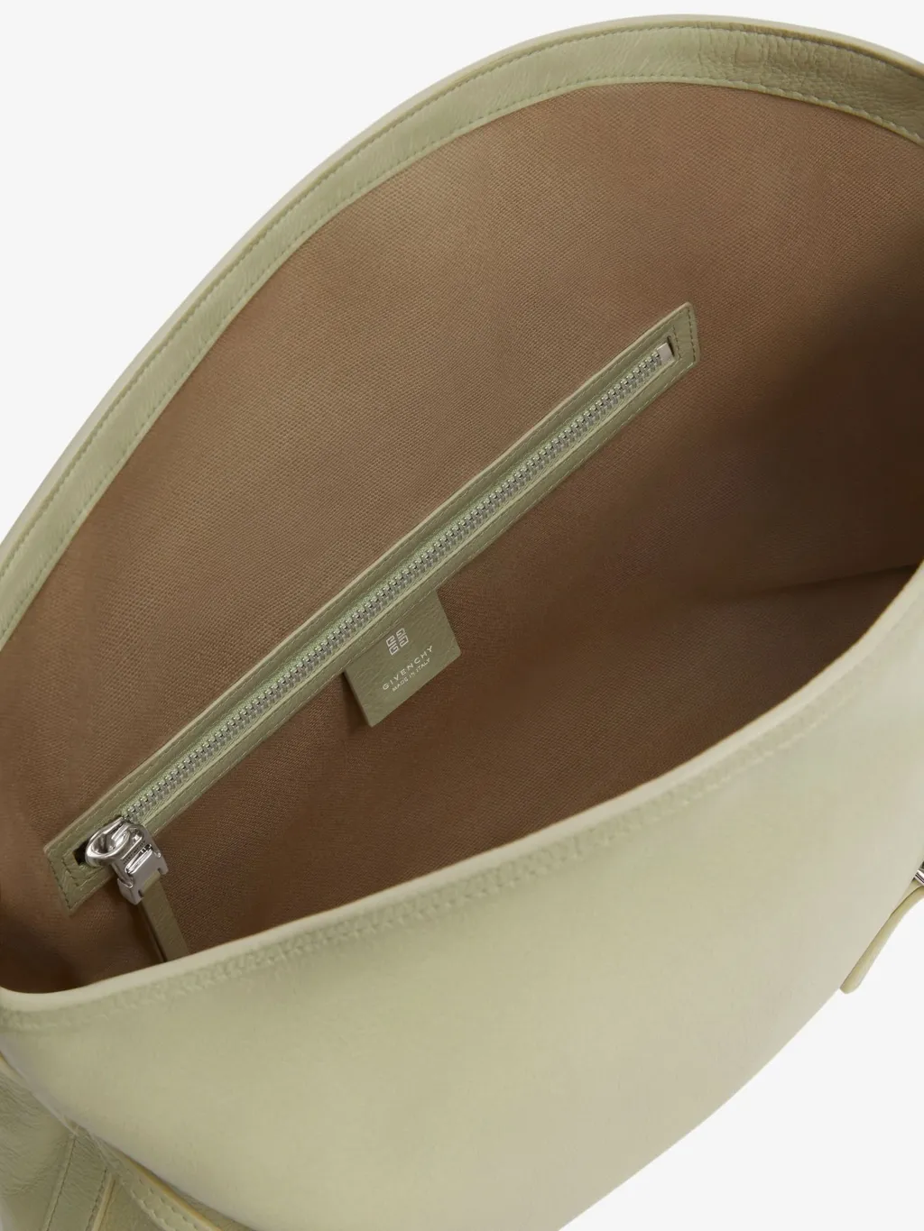 Medium Voyou Chain Bag In Leather