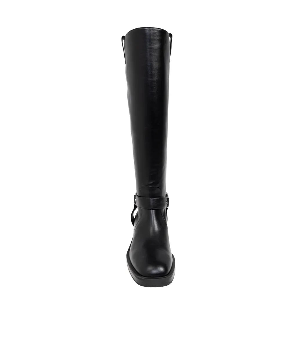 Stuart Weitzman Round Toe Boots