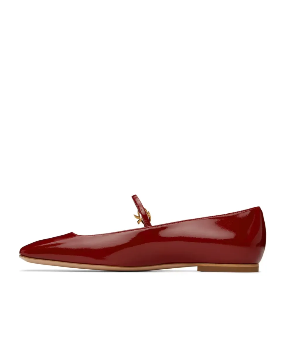 Christina 05 Shallow Cut Flats