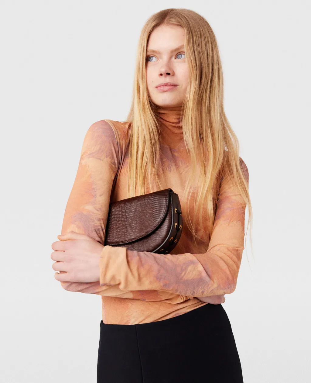 Frayme Scaly Embossed Shoulder Bag