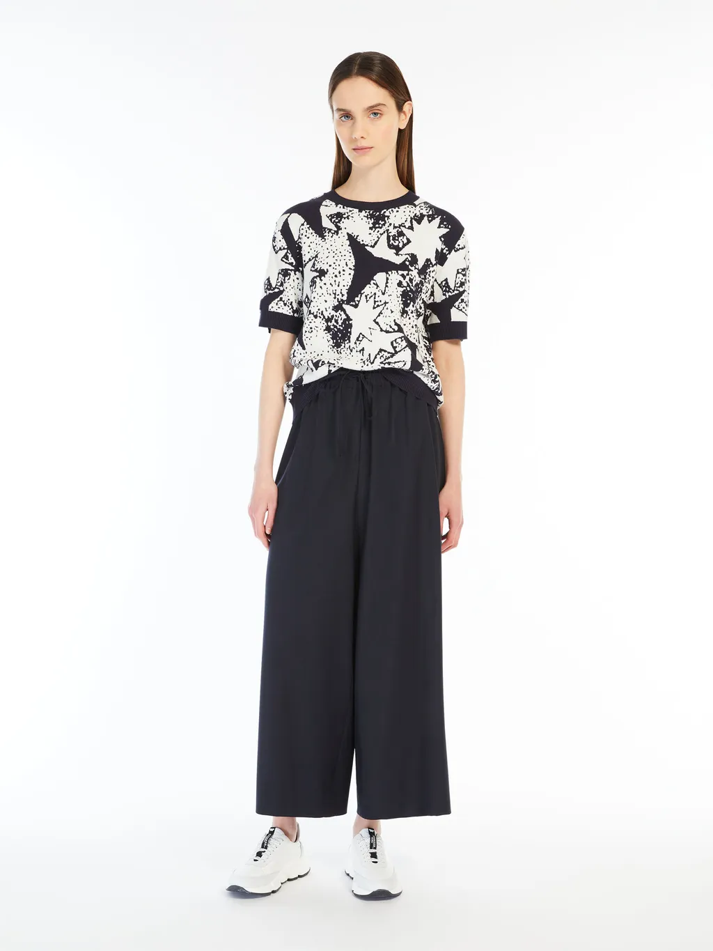 Short-Sleeved T-Shirt