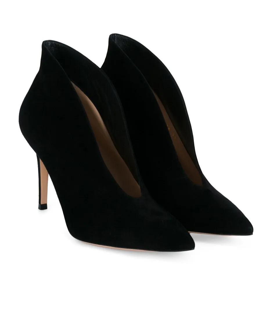 Gianvito Rossi Vania Pointed Toe Pumps