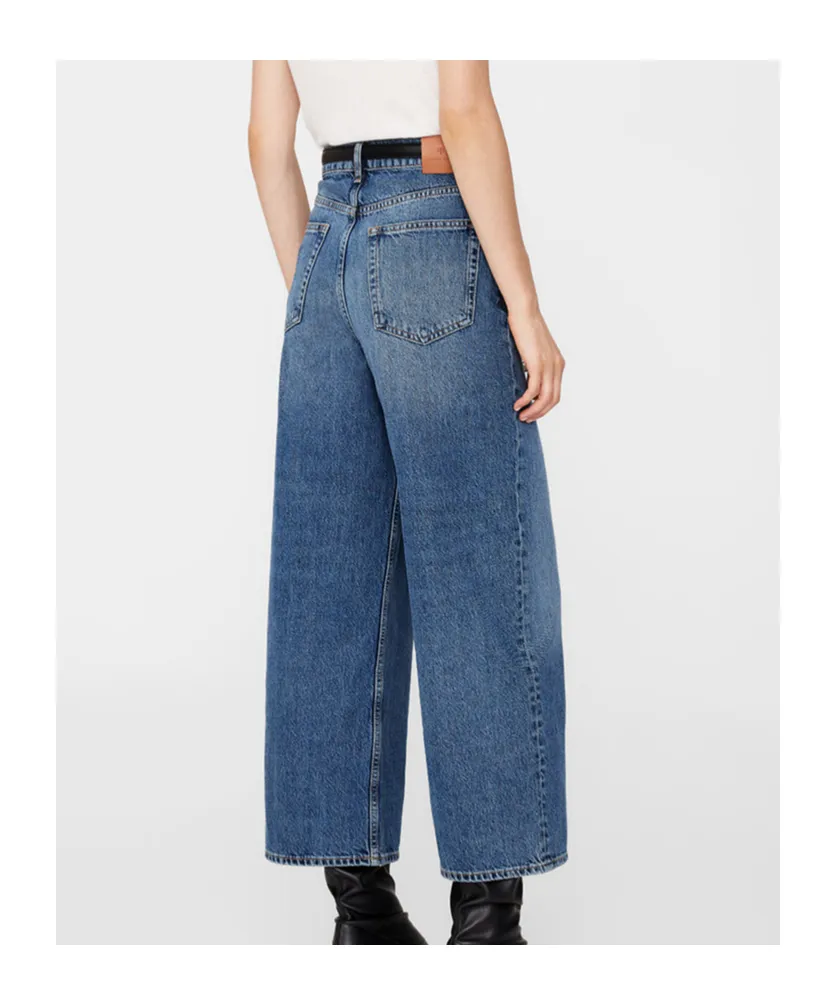 Belt-Loop Jeans