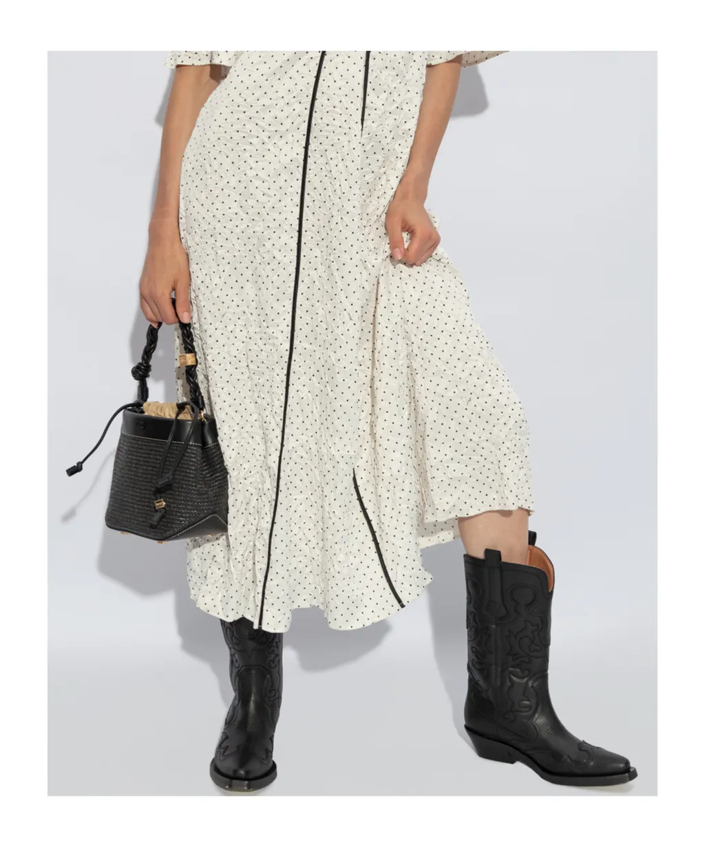 Square-Toed Short Boots