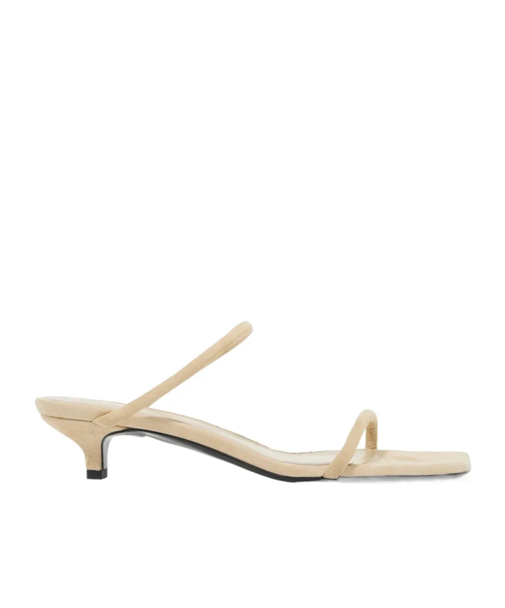 TotÊMe Minimalist Strappy Sandals