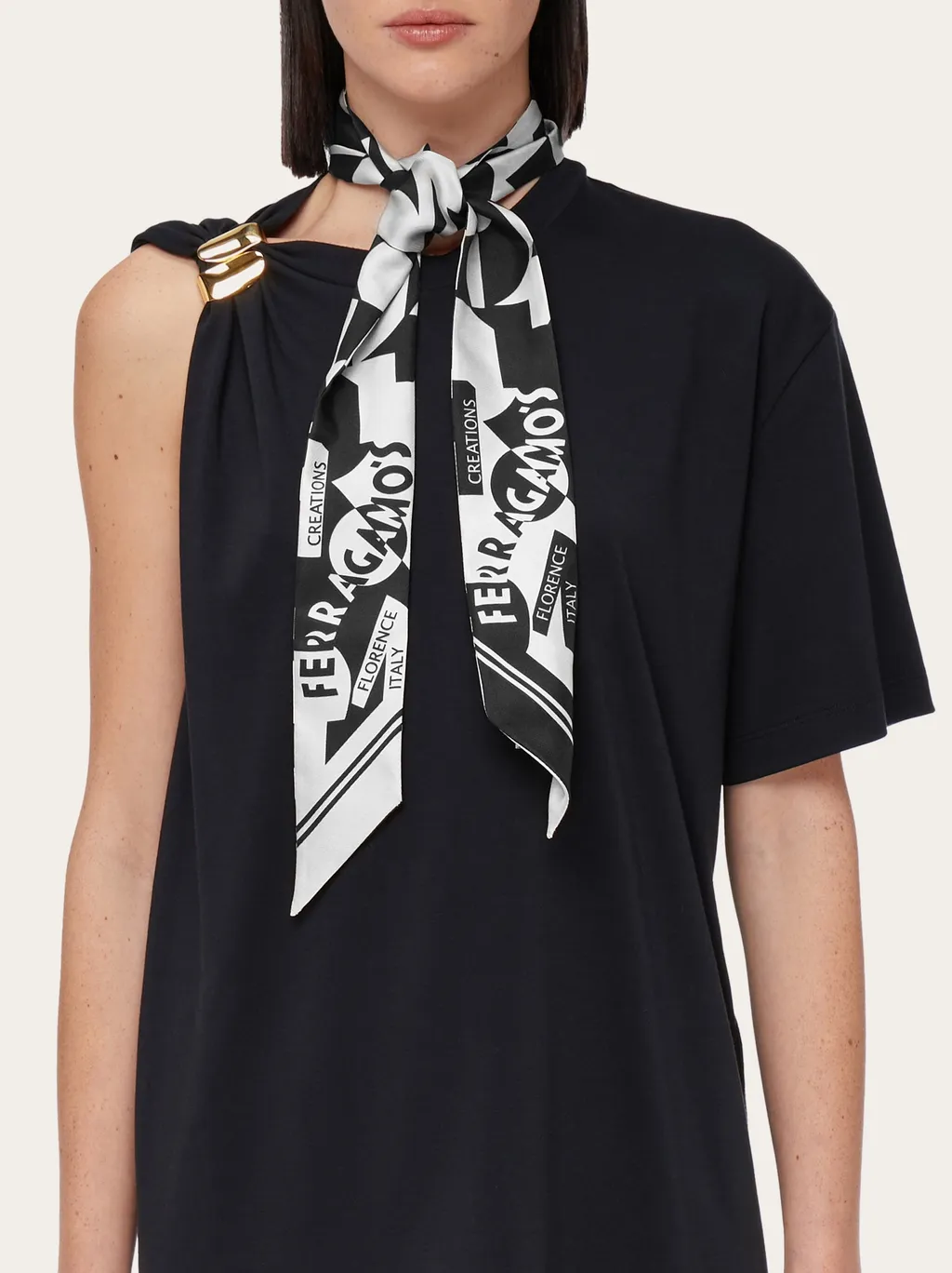 Salvatore Ferragamo Logo-Printed Pointed Tip Scarf