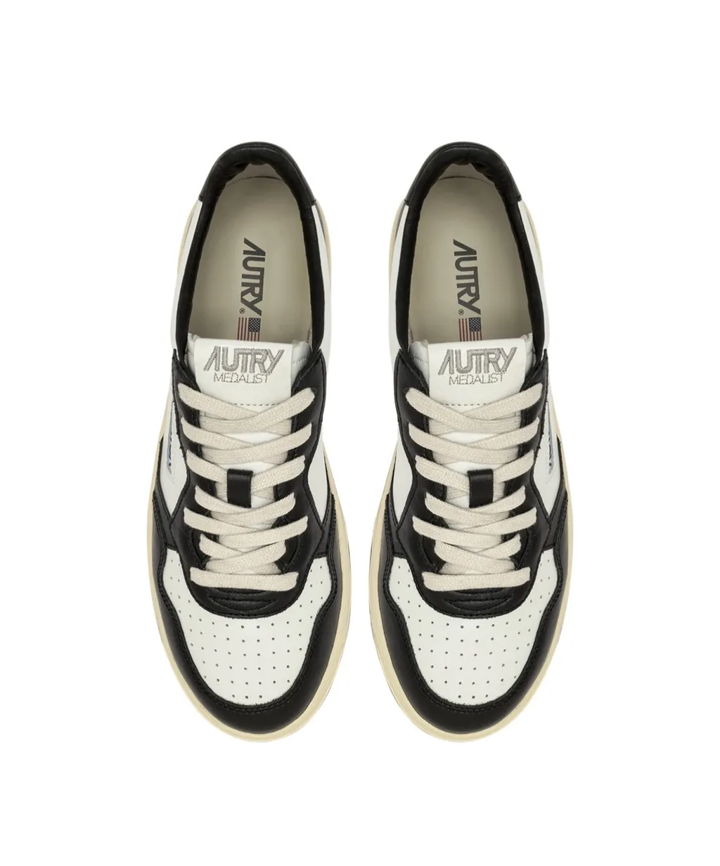 Autry Medalist Low-Top Sneakers