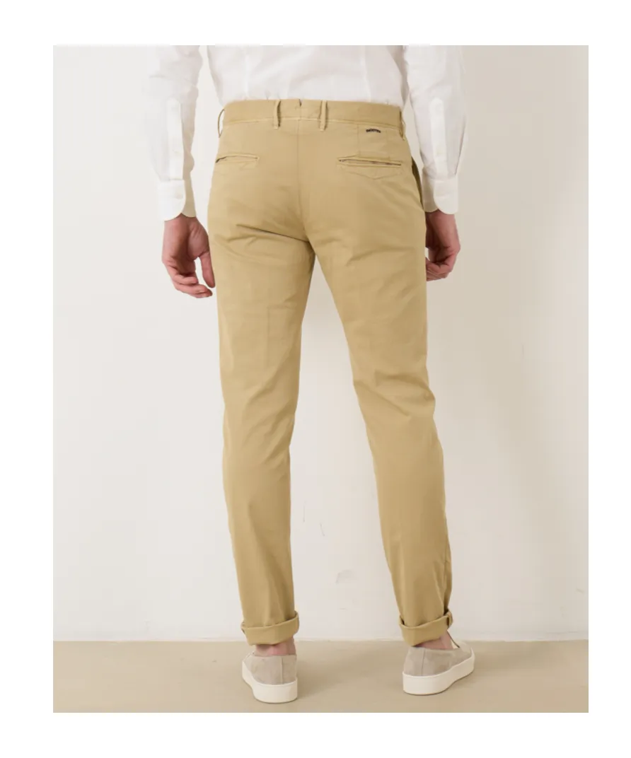 Mid-Rise Tapered Trousers
