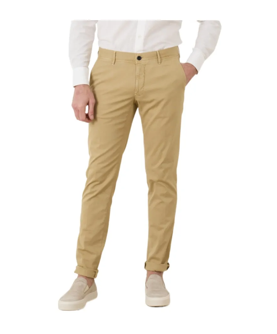 Mid-Rise Tapered Trousers
