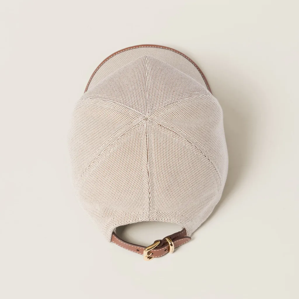 Miu Miu Logo-Patch Curved Peak Baseball Hat