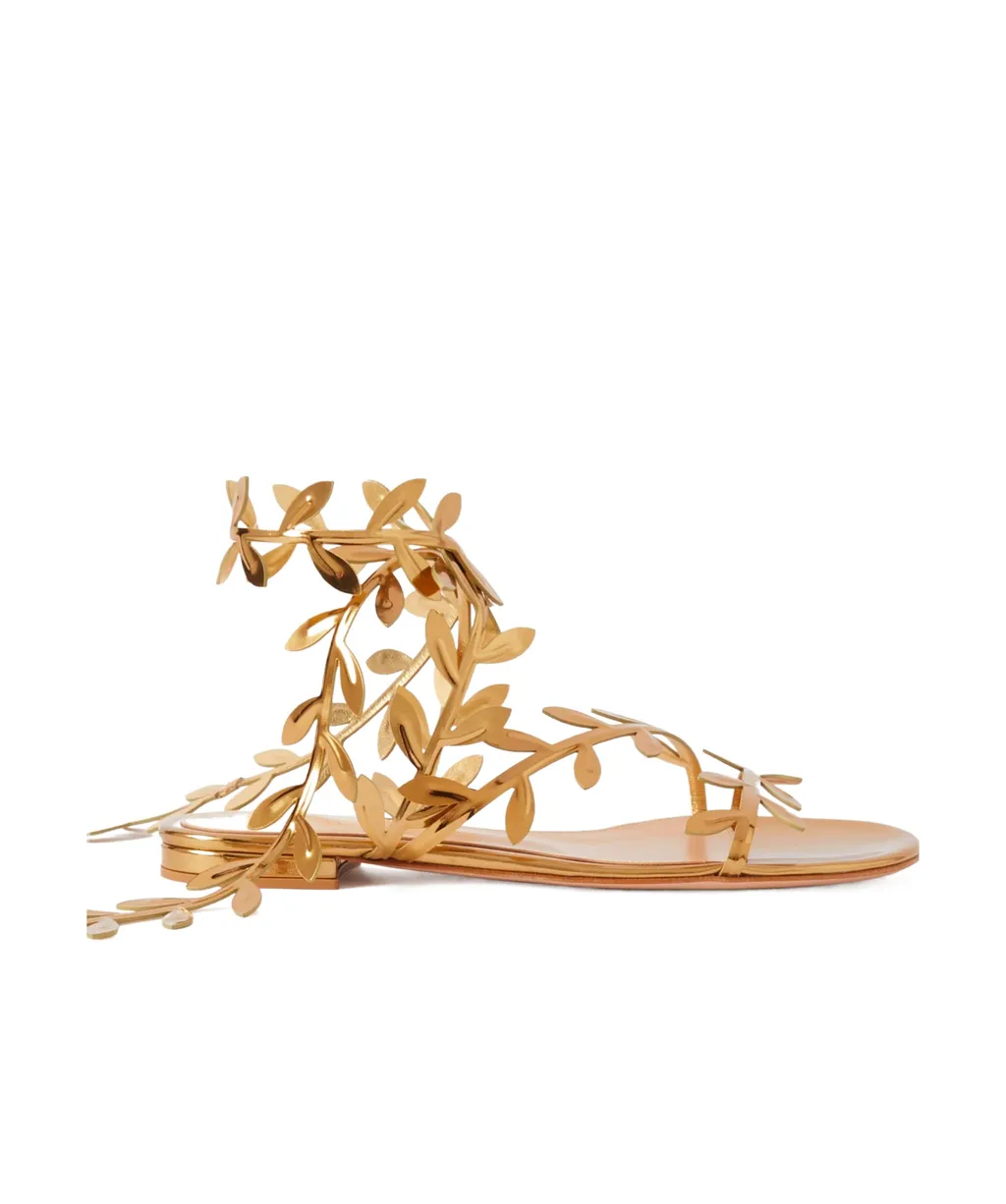 Leaf Shape Detail Flat Sandals